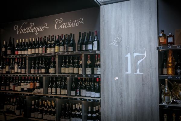 Le 17 Place aux Vins